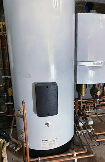 https://plumbermosmanpark.com.au/uploads/2025/06/hot-water-410504.jpg