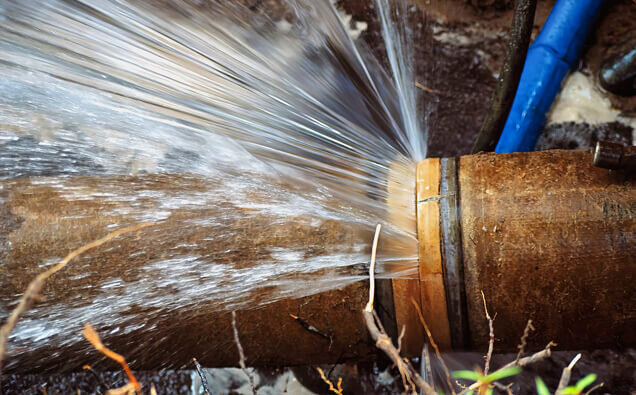 https://plumbermosmanpark.com.au/uploads/2025/06/pipe-relining-73106.jpg